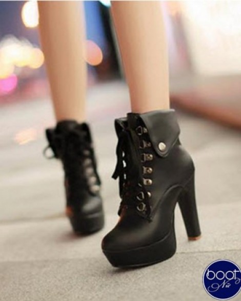 Giày boot nữ cổ ngắn cao gót năng động màu đen GBN1801