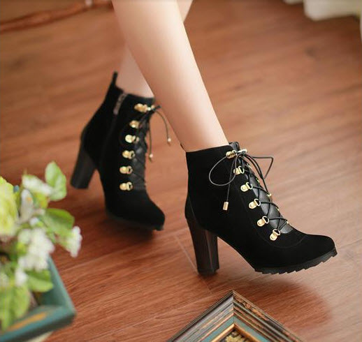 Giày boot nữ cổ ngắn sang trọng