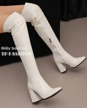 Giày boot nữ cổ cao qua gối ĐƠN GIẢN mũi nhọn gót vuông 9.5cm màu trắng GCC23B