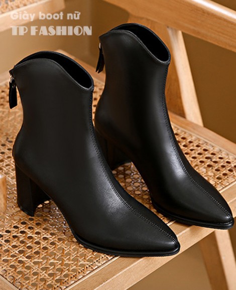 Giày boot nữ cổ ngắn màu đen xẻ sâu chữ V, mũi nhọn, gót vuông 7.5cm SIÊU HACK DÁNG GBN37A