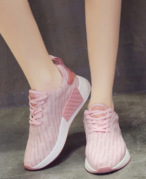 Giày thể thao nữ màu hồng xinh xắn GTT5901