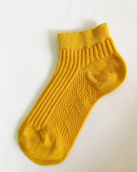 Vớ nữ ngắn sọc nỗi màu vàng XINH XẮN TAT4203